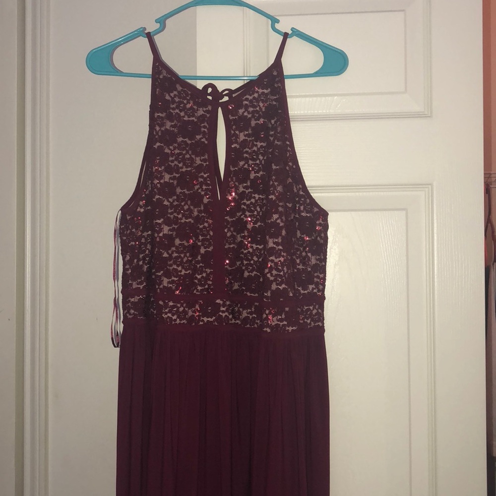 Elegant Burgundy Formal Dress